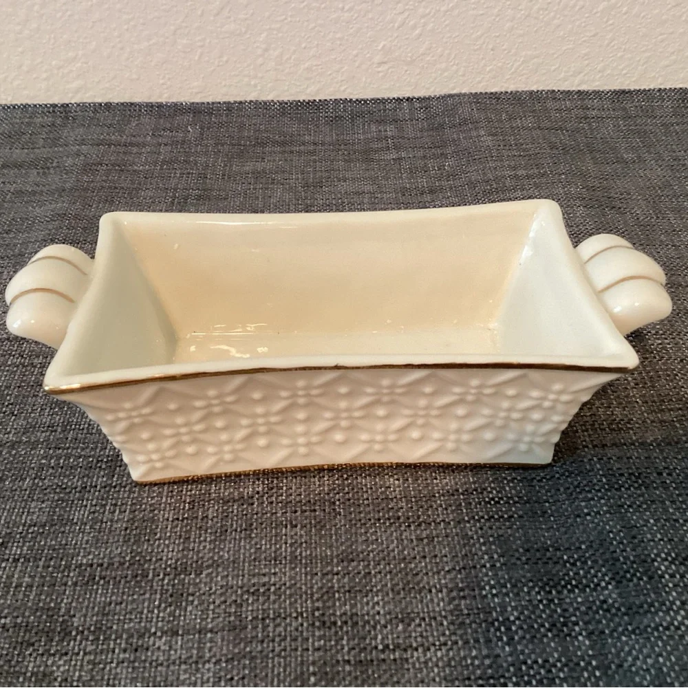 Lenox Cream Ceramic Serving Dish with Gold Trim